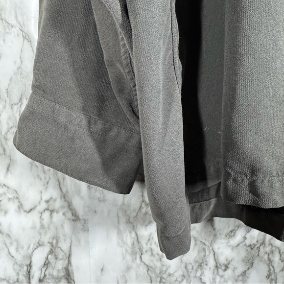 Van Heusen Gray Casual Button Down Shirt - Picture 3 of 6